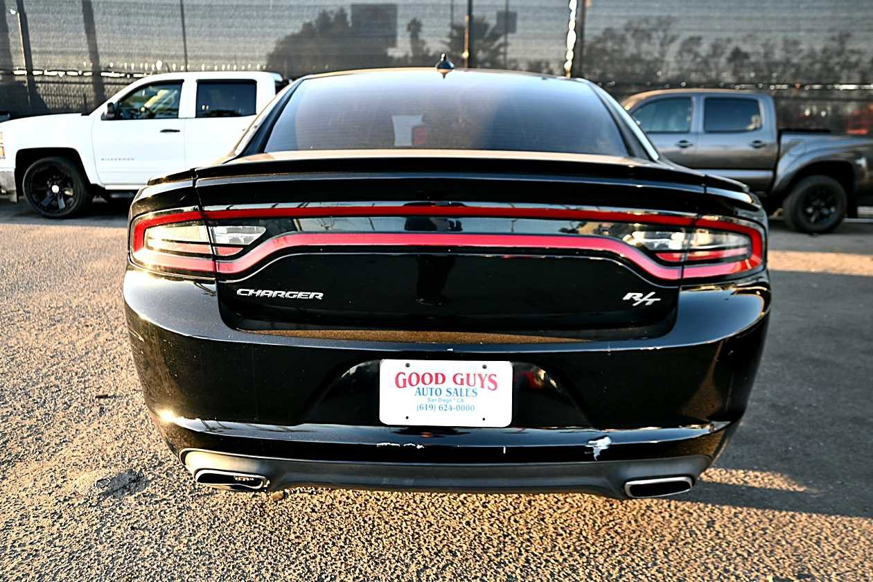 Used 2017 Dodge Charger R/T image 6