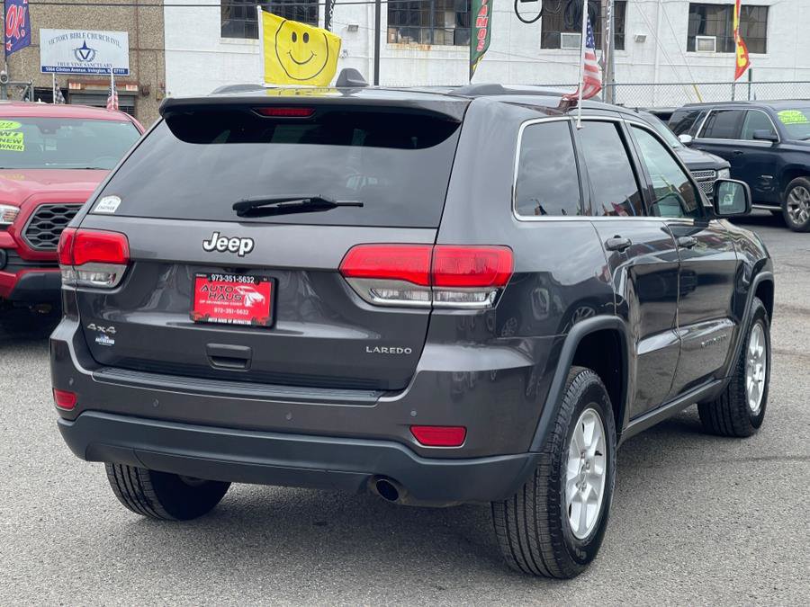 Used 2017 Jeep Grand Cherokee Laredo w/ Quick Order Package 23E AWD/4WD image 4