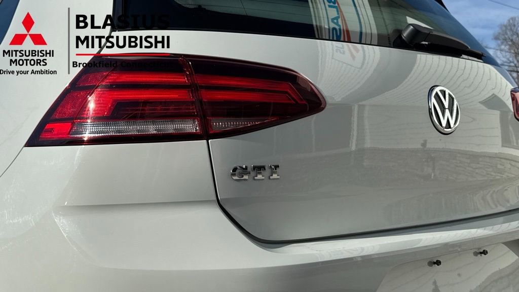 Used 2018 Volkswagen GTI SE image 37