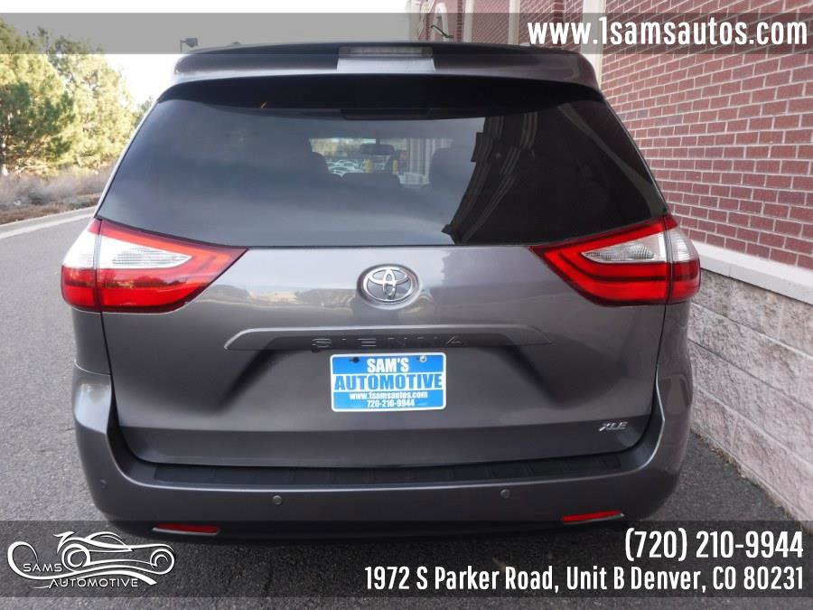 Used 2017 Toyota Sienna XLE Premium image 30