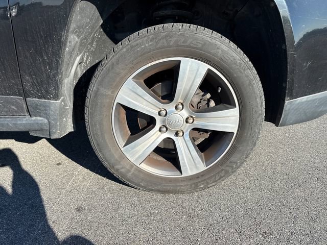 Used 2016 Jeep Compass High Altitude image 11