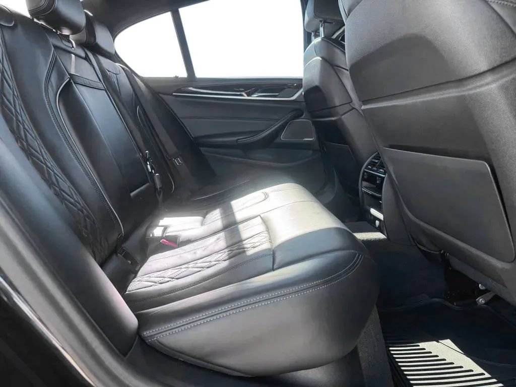 Used 2019 BMW 530i xDrive w/ Luxury Seating Package AWD/4WD image 17