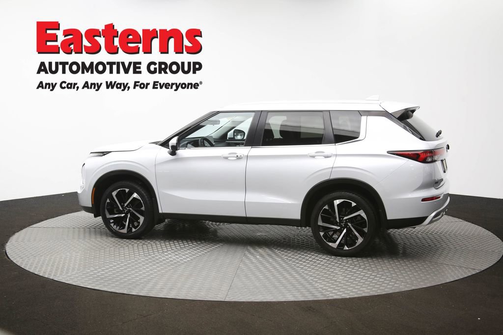 Used 2024 Mitsubishi Outlander SE image 61