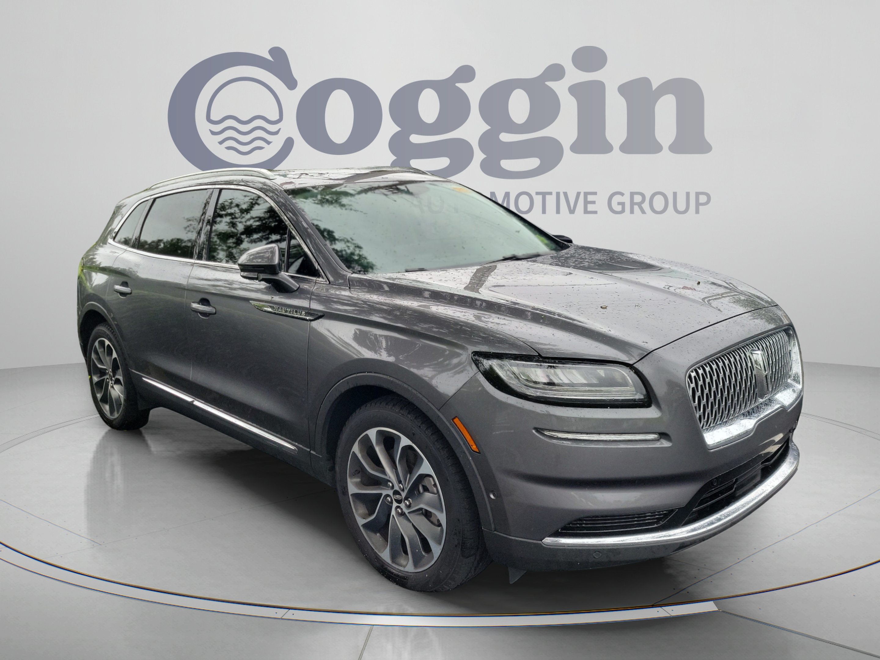 Used 2023 Lincoln Nautilus Reserve FWD image 4