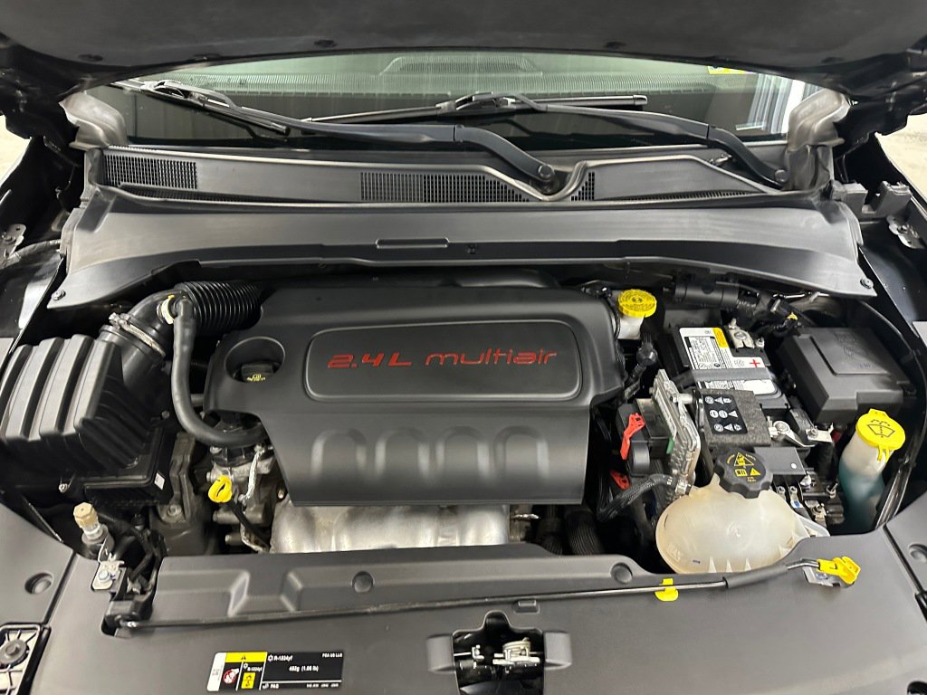 Used 2022 Jeep Compass Limited image 36