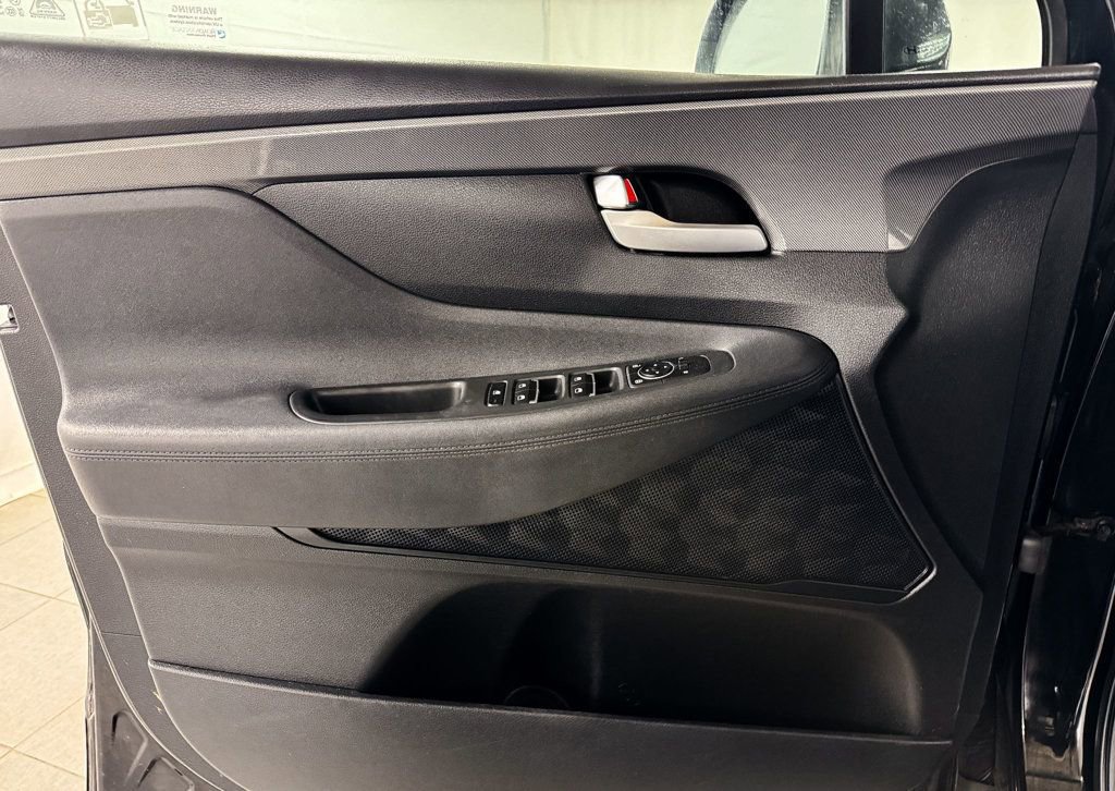 Used 2021 Hyundai Santa Fe SE FWD image 14