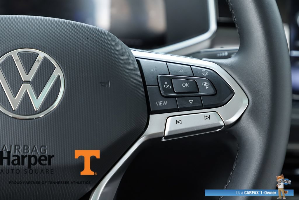Used 2025 Volkswagen Taos SE FWD image 22