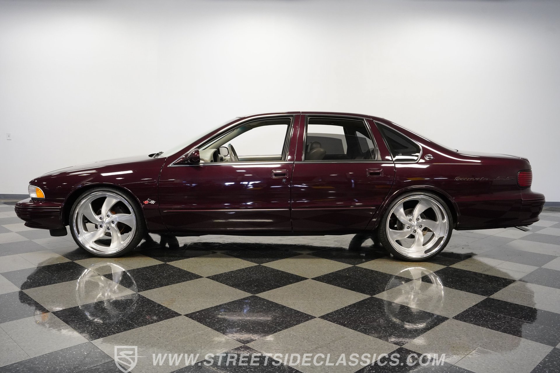 Used 1996 Chevrolet Impala SS RWD image 2