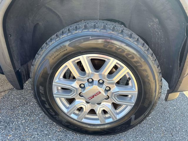 Used 2024 GMC Sierra 3500 SLT w/ SLT Premium Package image 5