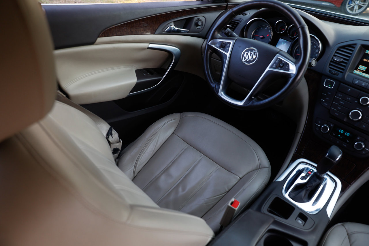 Used 2013 Buick Regal Premium image 20
