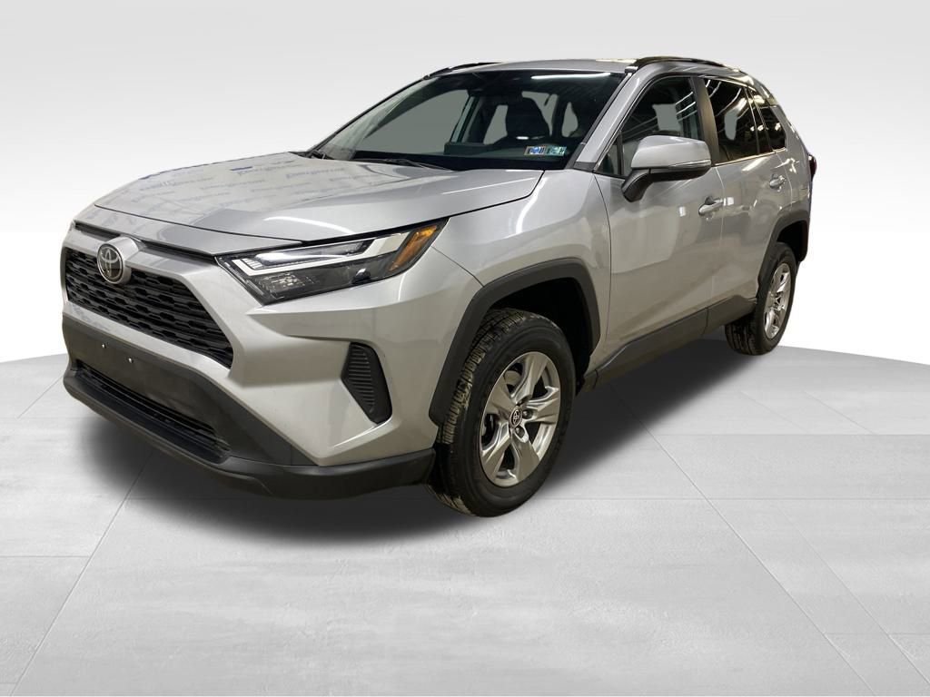 Used 2024 Toyota RAV4 XLE image 3