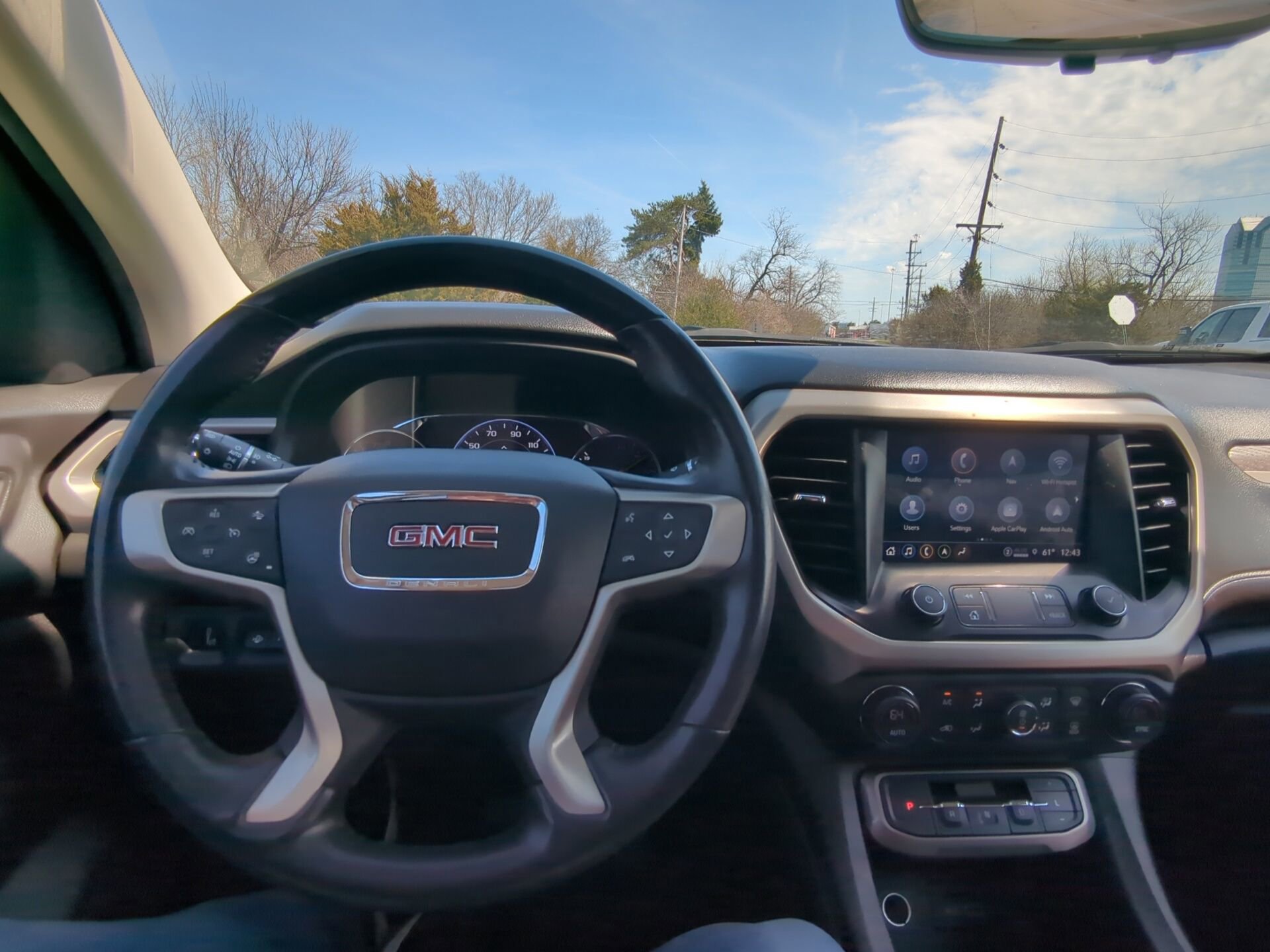 Used 2021 GMC Acadia Denali w/ Denali Ultimate Package image 16