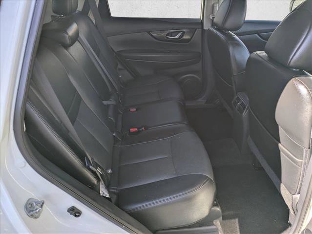 Used 2017 Nissan Rogue SL w/ SL Premium Package AWD/4WD image 19