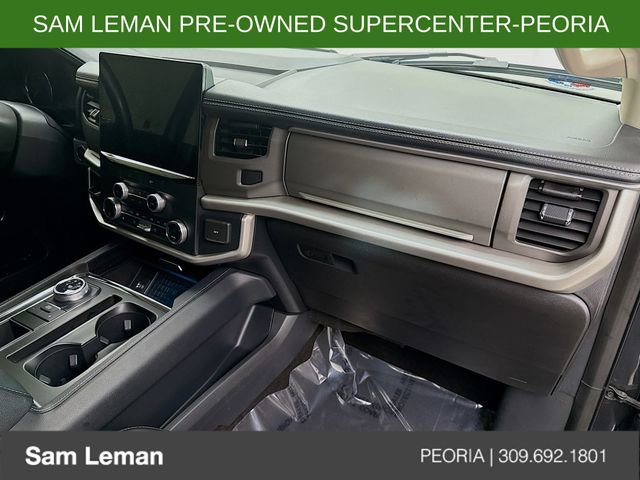 Used 2022 Ford Expedition XLT image 30