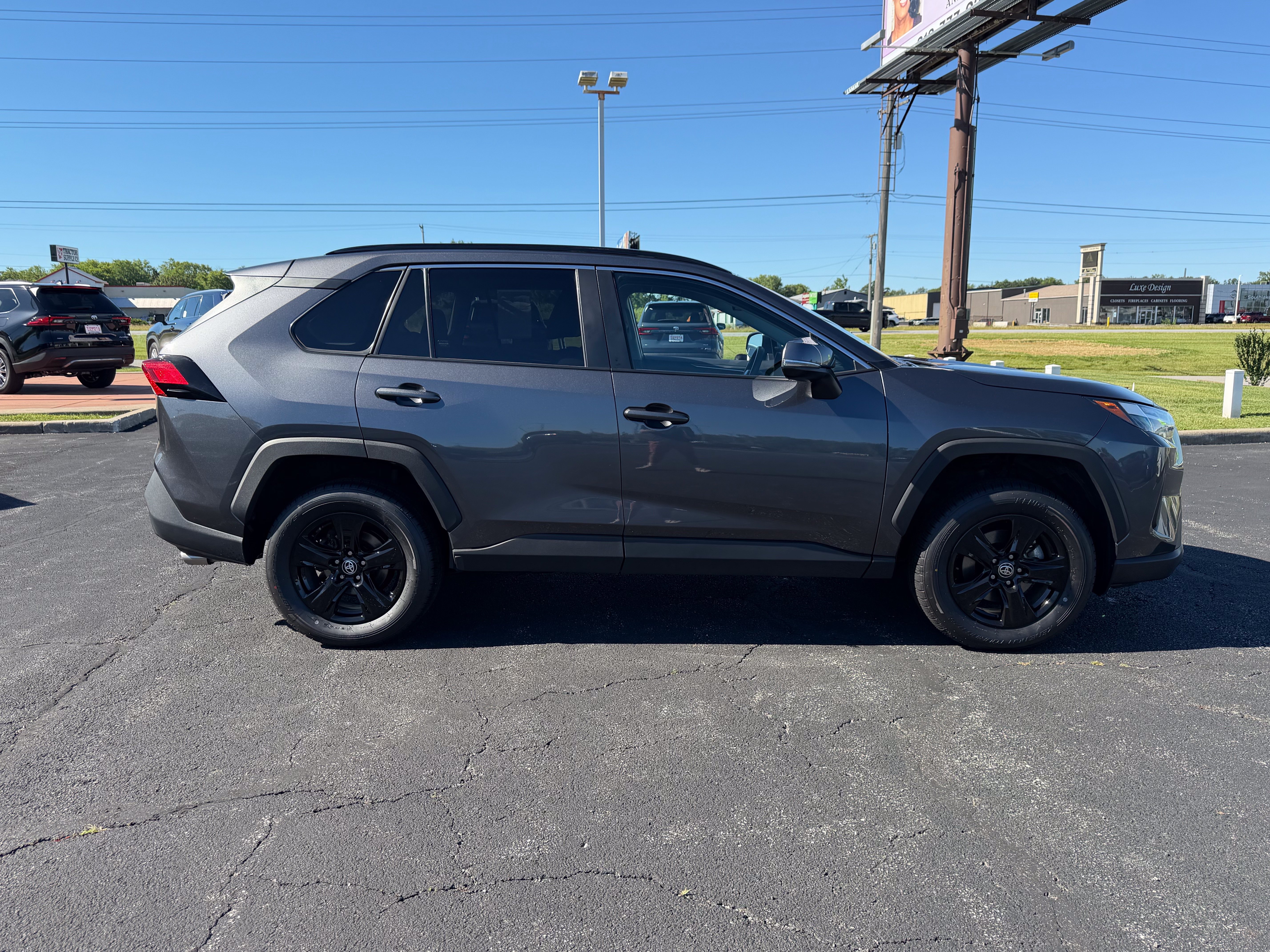 Certified 2025 Toyota RAV4 XLE AWD/4WD image 9