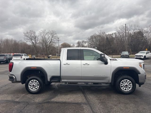 Used 2022 GMC Sierra 2500 SLE w/ SLE Value Package; image 2