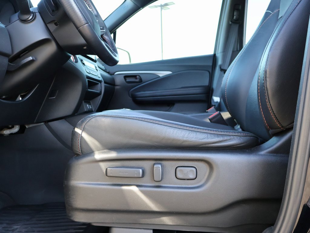 Certified 2022 Honda Passport TrailSport image 33