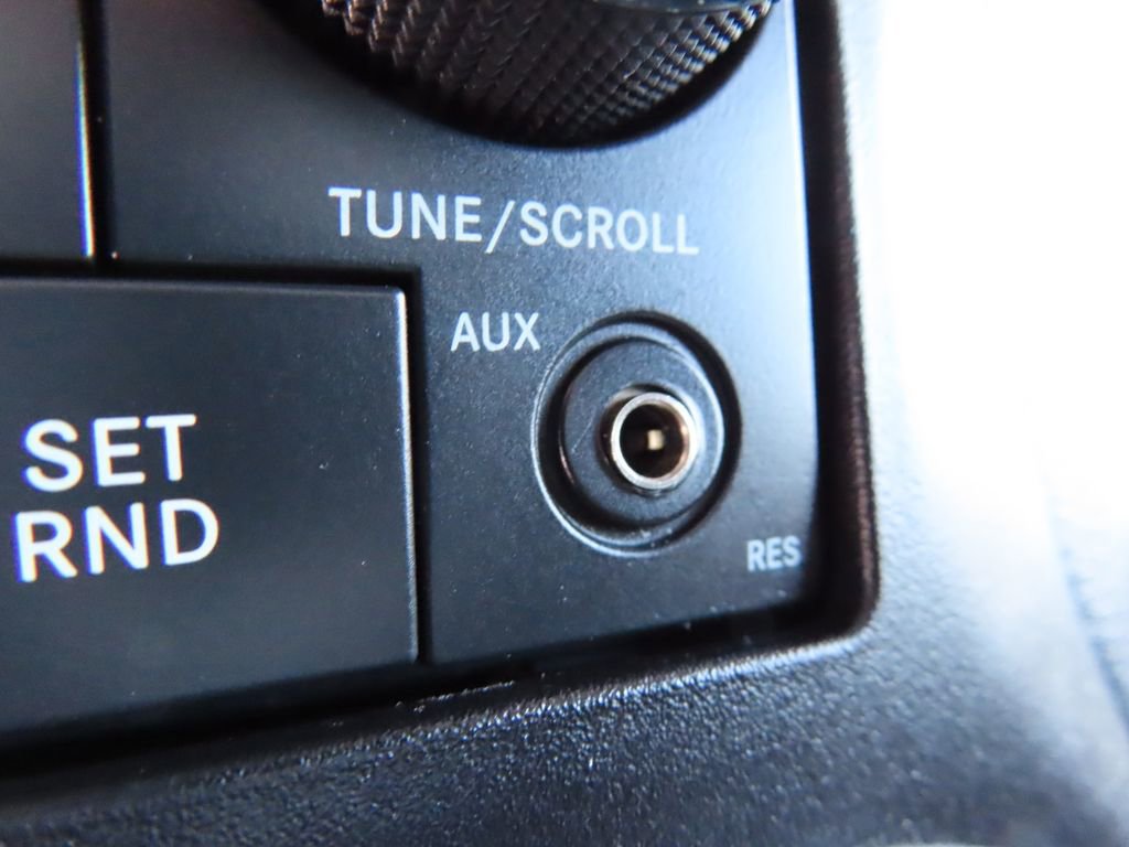 Used 2012 Jeep Wrangler Sahara w/ Connectivity Group image 7