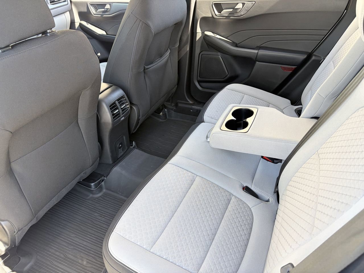 Used 2023 Ford Escape Active w/ Tech Pack #1 AWD/4WD image 17