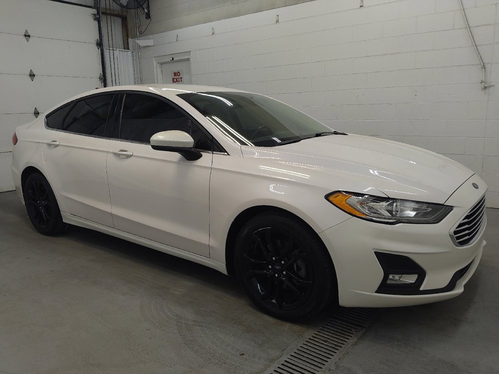 Used 2020 Ford Fusion SE w/ Equipment Group 151A image 11