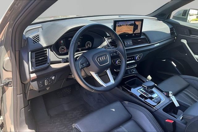 Used 2023 Audi Q5 2.0T Prestige w/ Prestige Package AWD/4WD image 13