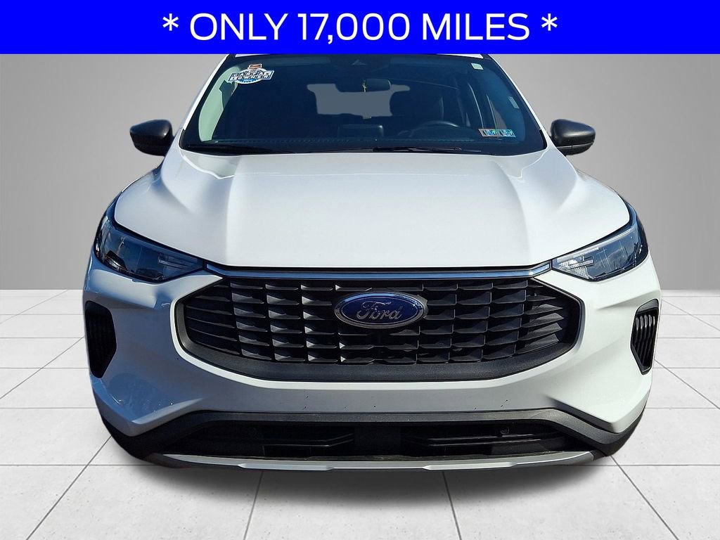 Used 2023 Ford Escape Active image 2