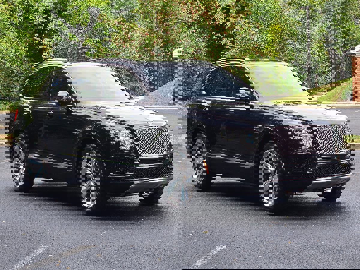 Used 2020 Bentley Bentayga Plug-In Hybrid image 8