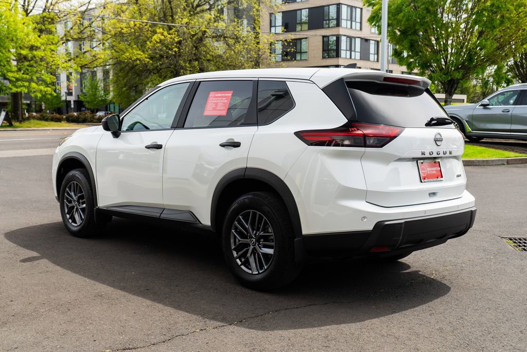 Certified 2025 Nissan Rogue S image 4