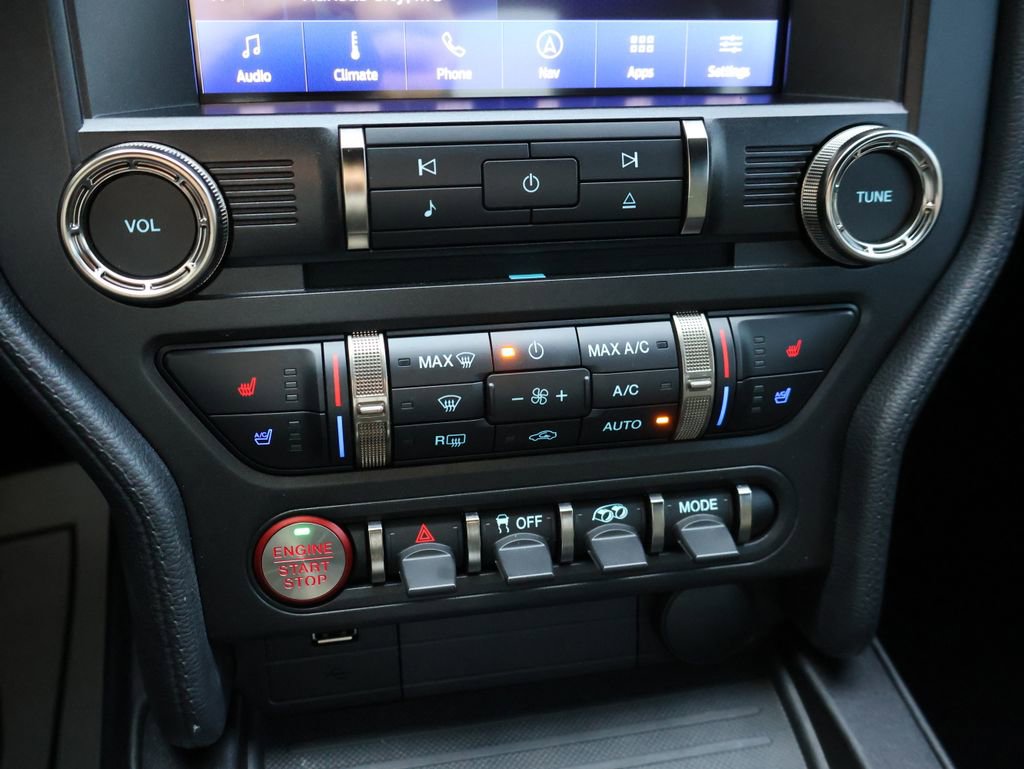 Used 2022 Ford Mustang Shelby GT500 w/ Technology Package image 26