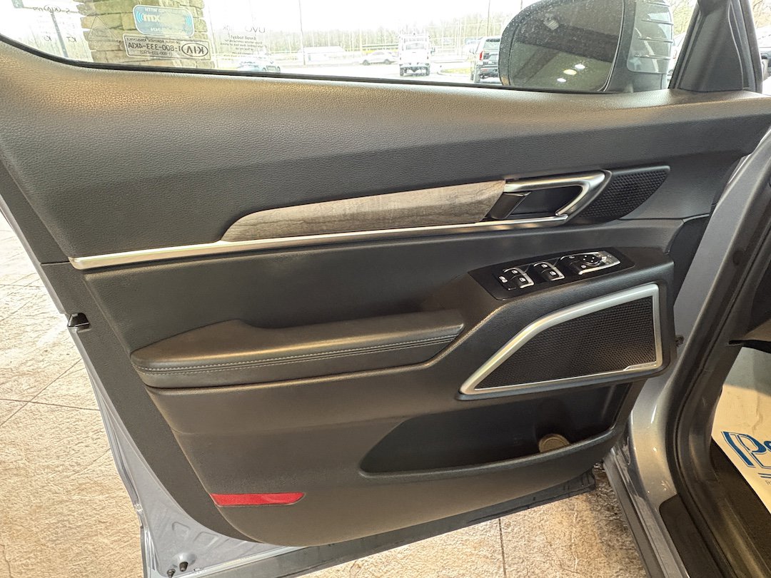 Used 2020 Kia Telluride EX image 22