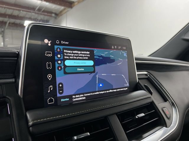 Certified 2022 GMC Yukon SLT w/ SLT Premium Package AWD/4WD image 14