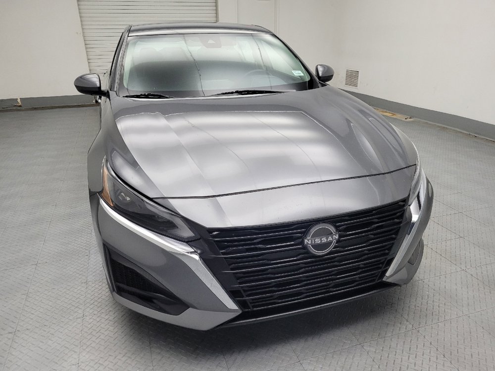 Used 2023 Nissan Altima 2.5 SV image 14