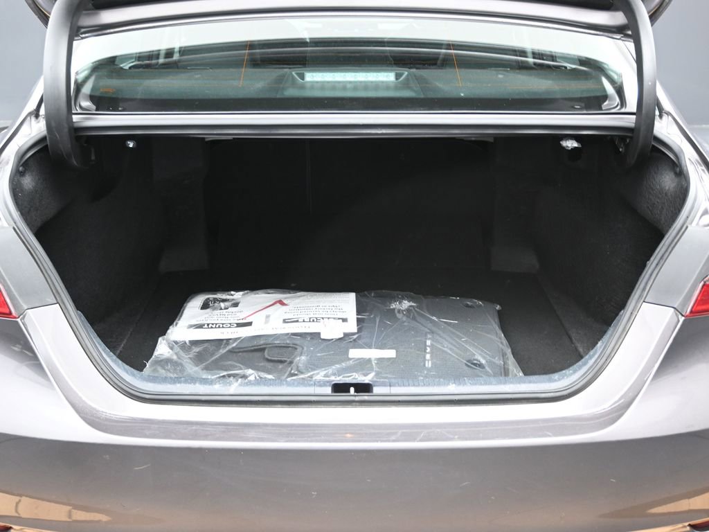 Used 2024 Toyota Camry SE FWD image 14