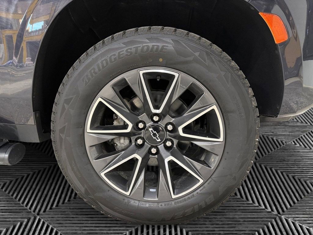 Used 2022 Chevrolet Tahoe Z71 w/ Luxury Package image 12