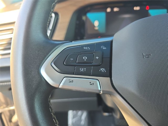 Used 2025 Volkswagen Atlas SE AWD/4WD image 26