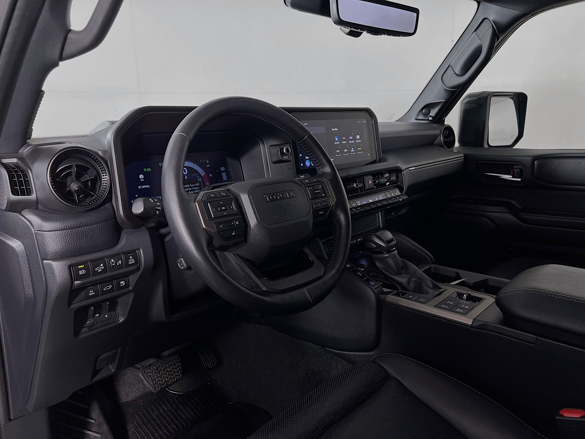 Used 2025 Toyota Land Cruiser w/ Premium Package AWD/4WD image 9
