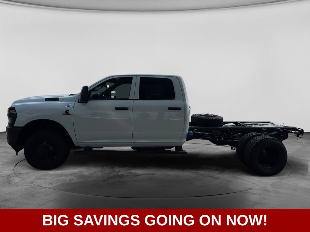 New 2026 RAM 3500 Tradesman w/ Cold Weather Group AWD/4WD image 4