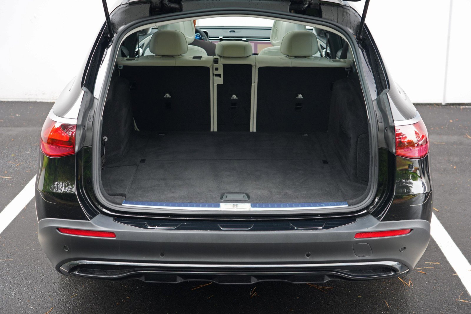 Used 2024 Mercedes-Benz E 450 4MATIC All-Terrain Wagon image 10