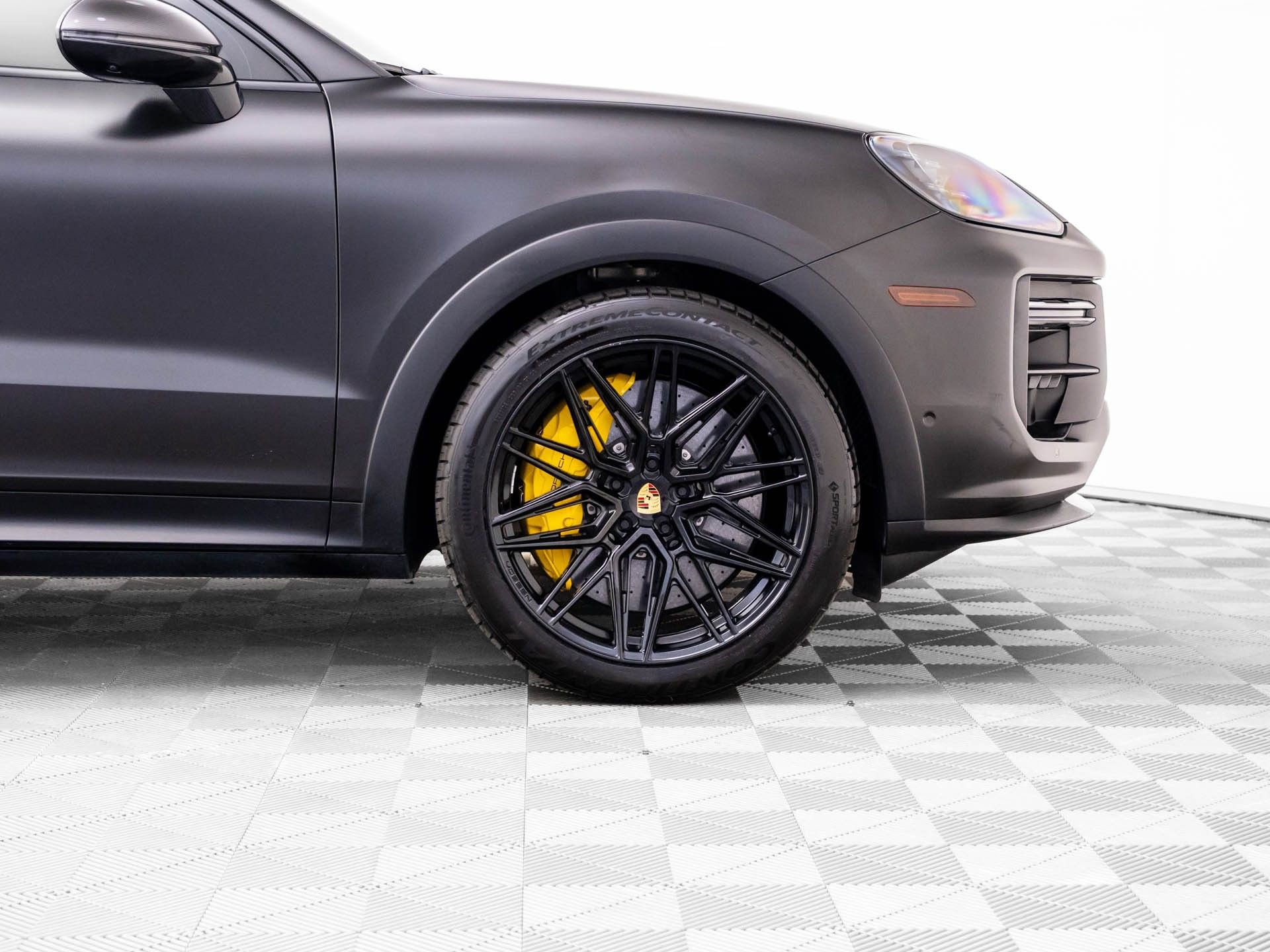 Used 2024 Porsche Cayenne Turbo GT image 32