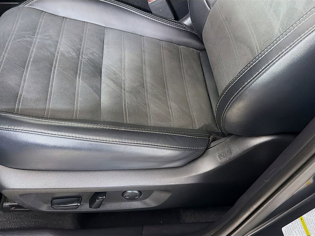 Used 2024 Mitsubishi Outlander SE image 22