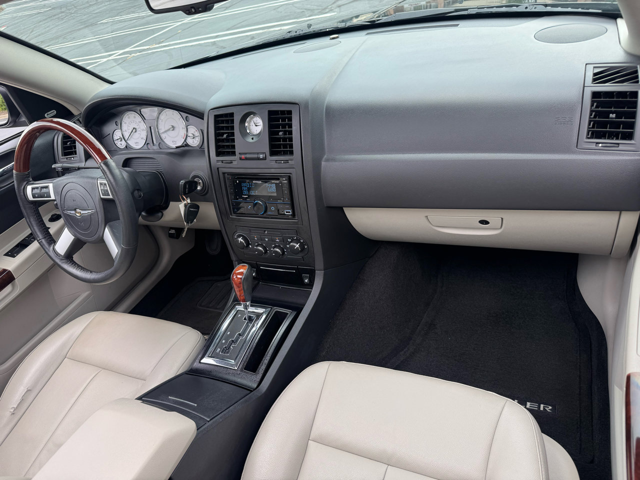 Used 2007 Chrysler 300 Touring L image 18