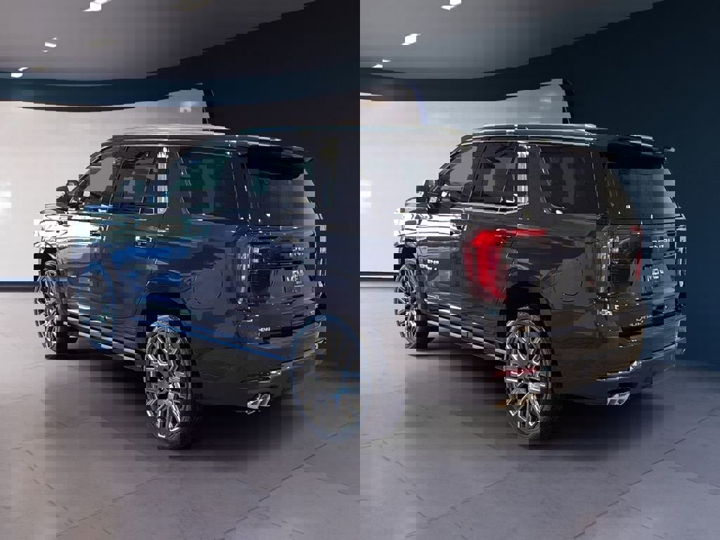 New 2026 GMC Yukon Denali Ultimate w/ LPO, Floor Liner Package image 5