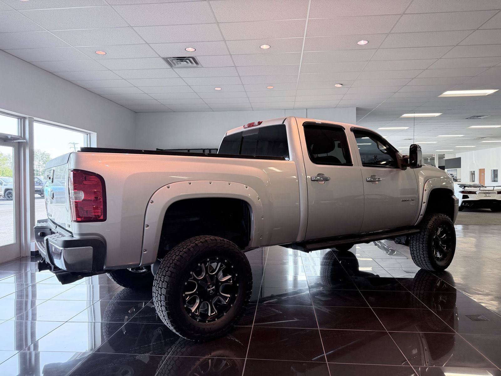 Used 2014 Chevrolet Silverado 2500 LTZ w/ LTZ Plus Package AWD/4WD image 11
