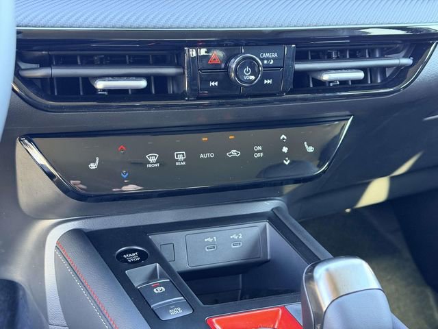 New 2026 Nissan Kicks SR w/ Cold Weather Package FWD image 21
