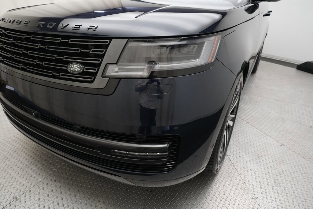 Used 2023 Land Rover Range Rover SE image 23