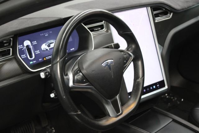 Used 2015 Tesla Model S 85 RWD image 12