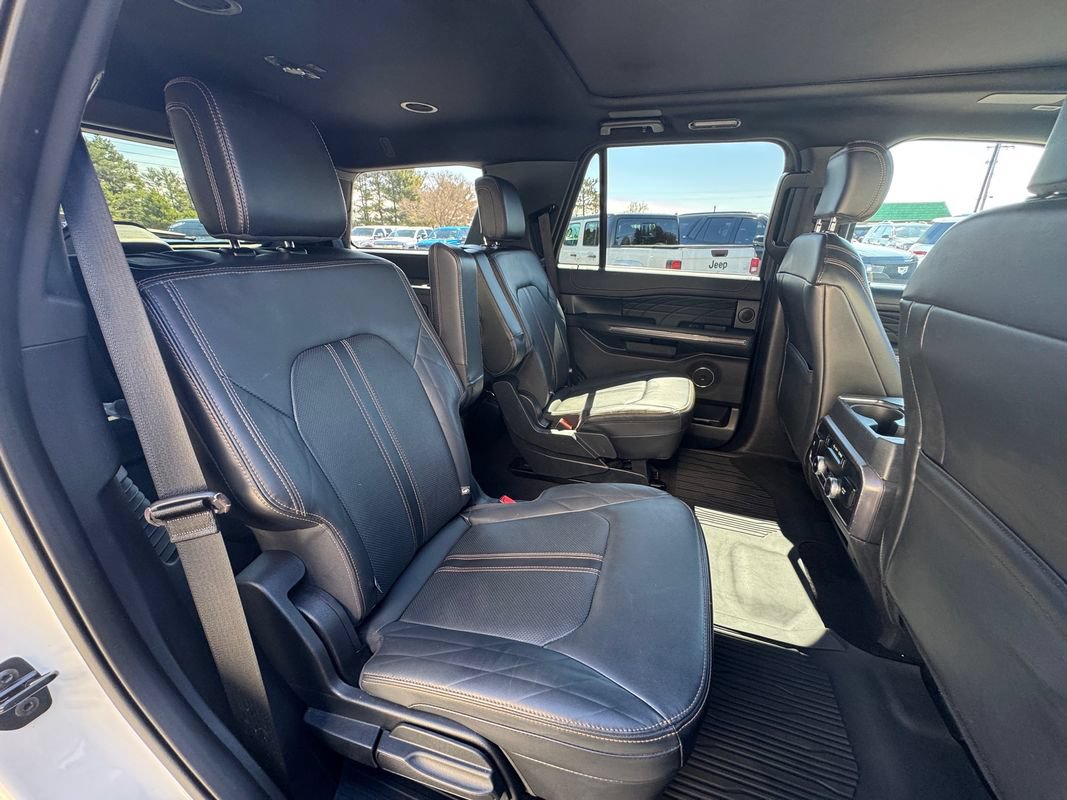Used 2022 Ford Expedition Platinum AWD/4WD image 35