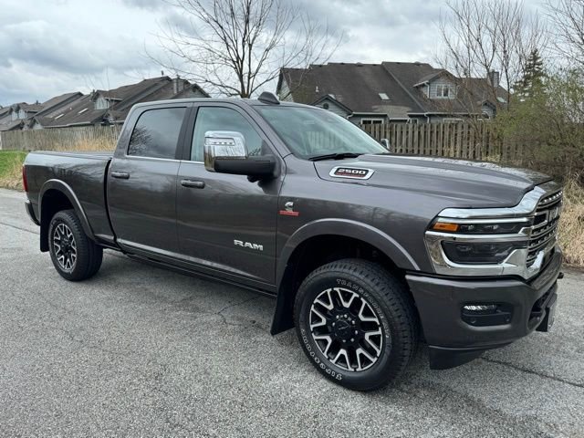 Used 2025 RAM 2500 Limited AWD/4WD image 4