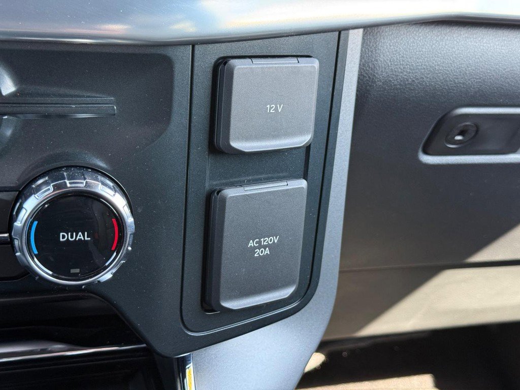 Used 2025 Ford F150 Lariat w/ Equipment Group 502A High AWD/4WD image 23
