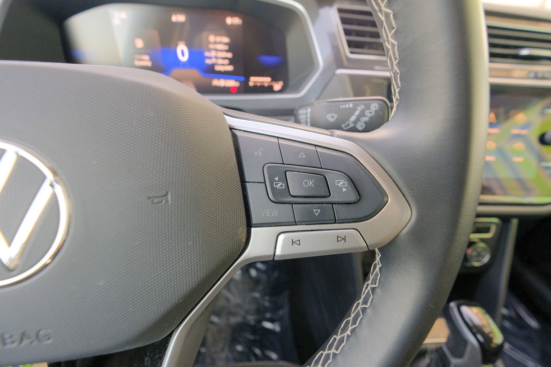 Used 2024 Volkswagen Tiguan S image 38